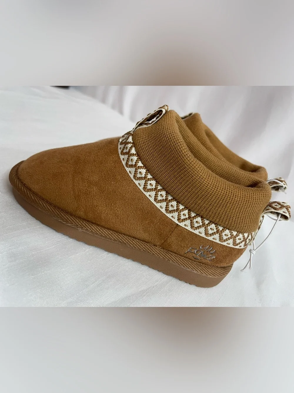 PAWZ Kids Brown Slip-On Slippers with Cream Trim Size 10 (Toddler Girls)